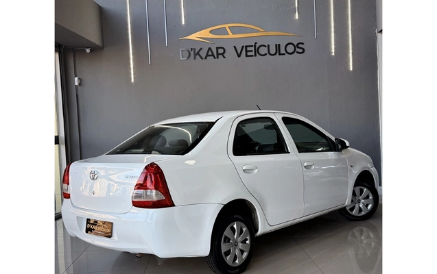 imagem-https://www.socarrao.com.br/sc-vehicle-images-prod/3715232/1788896325884-1_043429.jpg