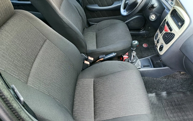 imagem-https://www.socarrao.com.br/sc-vehicle-images-prod/3715282/1788896455218-NmM0MWIwNjktNzAxOC00MDUxLWEyMWEtZmRlZjNkYTFkYmIxLmpwZw.jpg
