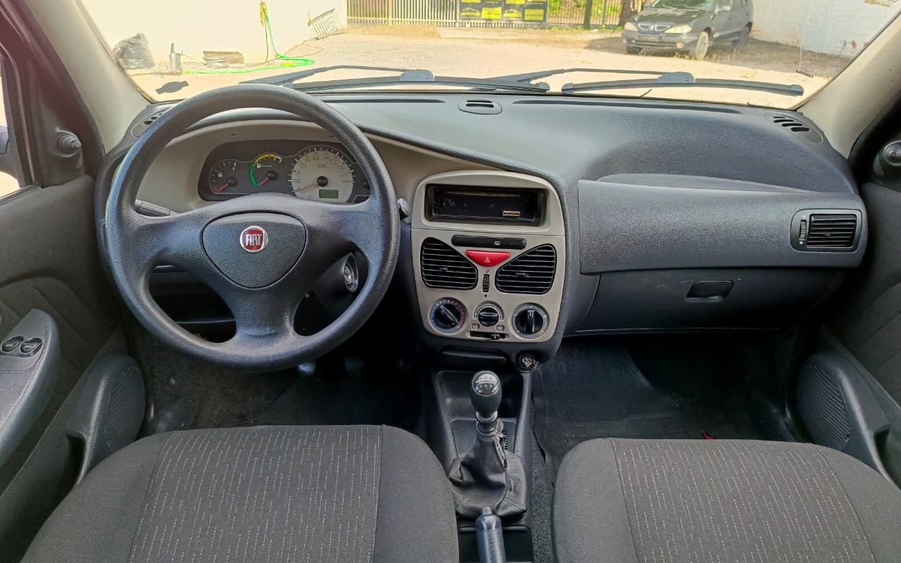 imagem-https://www.socarrao.com.br/sc-vehicle-images-prod/3715282/1788896455655-MTY0NGFmNDctM2Q2NC00ZWM5LWJmODktMDY5NjNmZThhZWFkLmpwZw.jpg