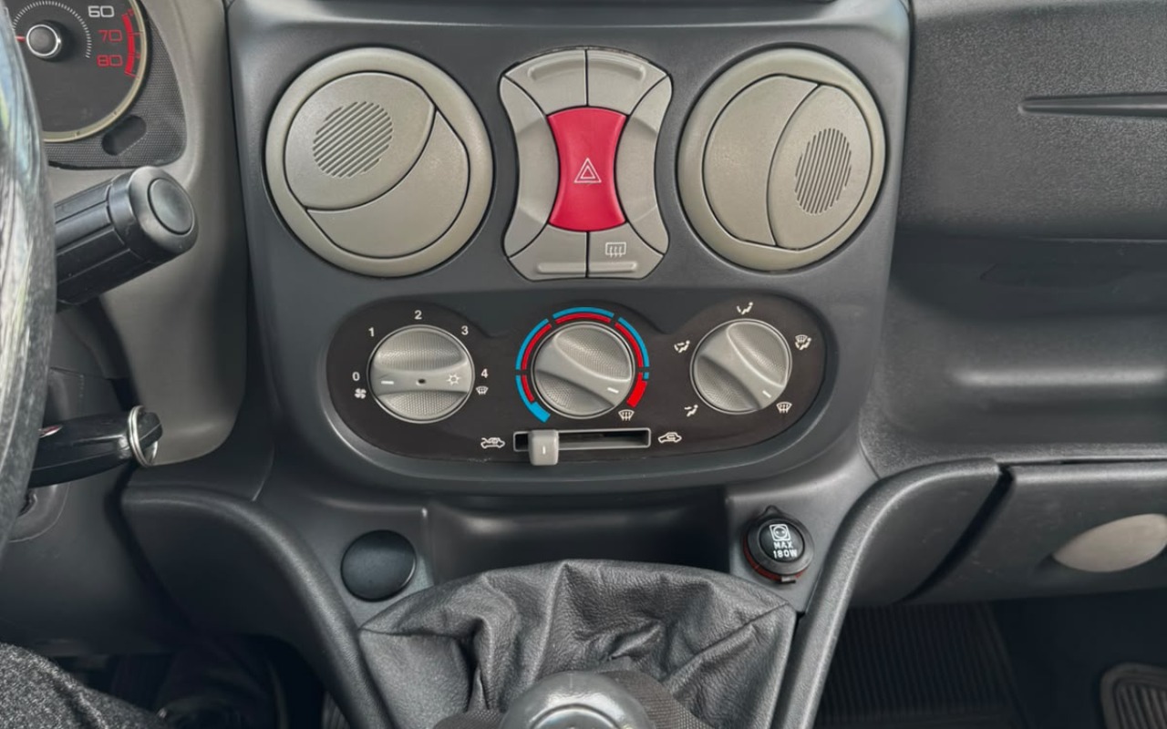 imagem-https://www.socarrao.com.br/sc-vehicle-images-prod/3715346/1788896674744-V2hhdHNBcHAgSW1hZ2UgMjAyNi0wOS0wOCBhdCAxNi4wOC40OSAoNCkuanBlZw.jpeg
