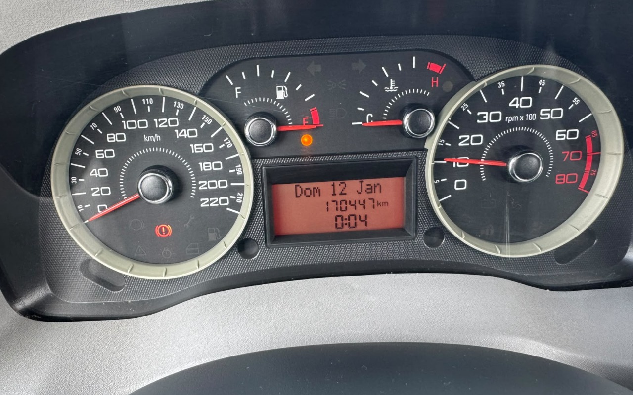 imagem-https://www.socarrao.com.br/sc-vehicle-images-prod/3715346/1788896674805-V2hhdHNBcHAgSW1hZ2UgMjAyNi0wOS0wOCBhdCAxNi4wOC40OSAoNSkuanBlZw.jpeg