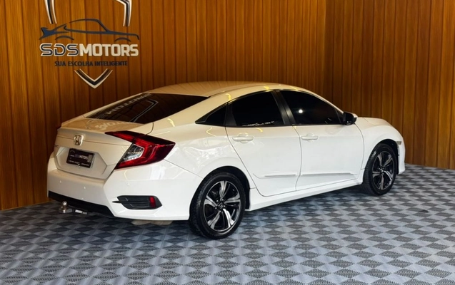 imagem-https://www.socarrao.com.br/sc-vehicle-images-prod/3715393/1789837821365-gb-7b49f43.jpeg