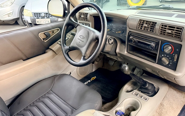 imagem-https://www.socarrao.com.br/sc-vehicle-images-prod/3715426/1788897180970-66c6df20fef443a59cc42e339428f982_1788896018470.jpg