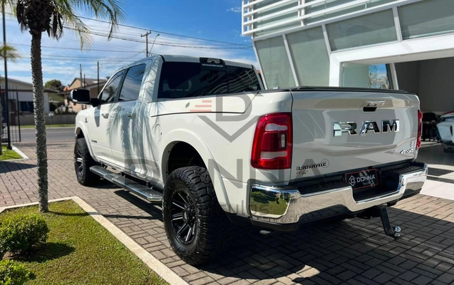 imagem-https://www.socarrao.com.br/sc-vehicle-images-prod/3715567/1788952437850-63bcaa97c7f24b96be68bb72855235aa_1788897783394.jpg