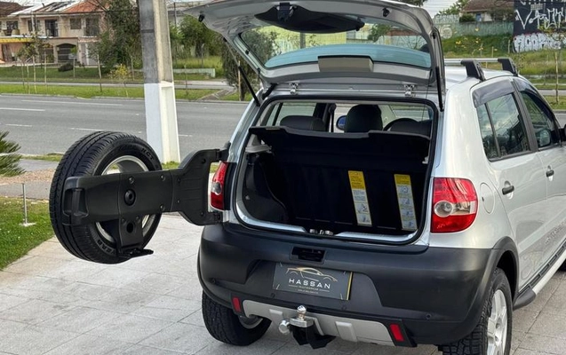imagem-https://www.socarrao.com.br/sc-vehicle-images-prod/3715616/1788964849404-8455847_19_B_f8c8b2d55c.jpeg