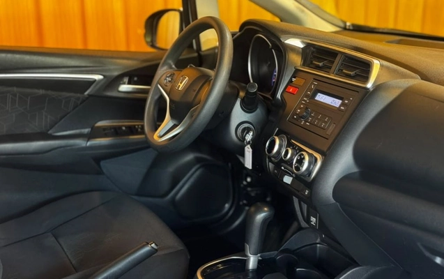 imagem-https://www.socarrao.com.br/sc-vehicle-images-prod/3715783/1789677414306-gb-1976b59.jpeg