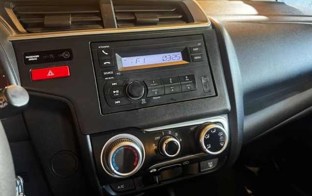 imagem-https://www.socarrao.com.br/sc-vehicle-images-prod/3715783/1789677414312-gb-1e5532c.jpeg