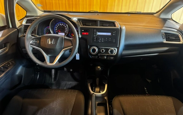 imagem-https://www.socarrao.com.br/sc-vehicle-images-prod/3715783/1789677414313-gb-cb11b6f.jpeg
