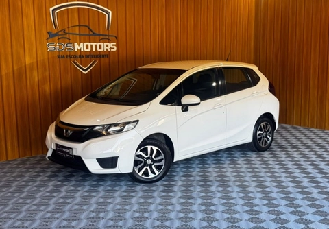 Honda Fit 2016 Branco — foto 1 de 3