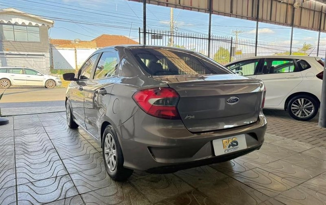 imagem-https://www.socarrao.com.br/sc-vehicle-images-prod/3715807/1789219850772-8457888_10_B_7b25cbd80b.jpeg