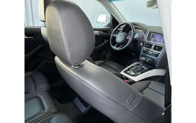 imagem-https://www.socarrao.com.br/sc-vehicle-images-prod/3715850/1788898320404-9_051551.jpg
