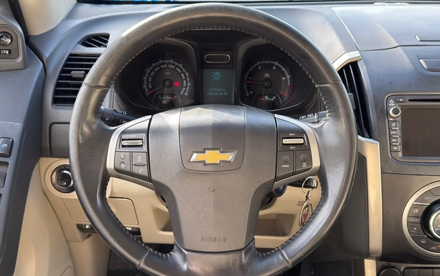 imagem-https://www.socarrao.com.br/sc-vehicle-images-prod/3715881/1788898343377-2f505106-b8a3-4000-99b5-8b8a8fc658c3.jpg