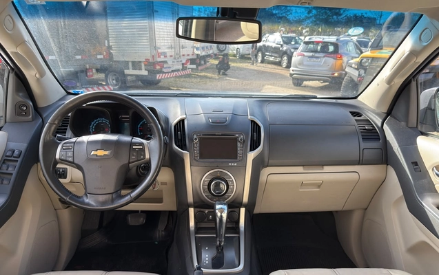 imagem-https://www.socarrao.com.br/sc-vehicle-images-prod/3715881/1788898343378-9f1efa42-a889-4e0e-b821-703cecdff007.jpg