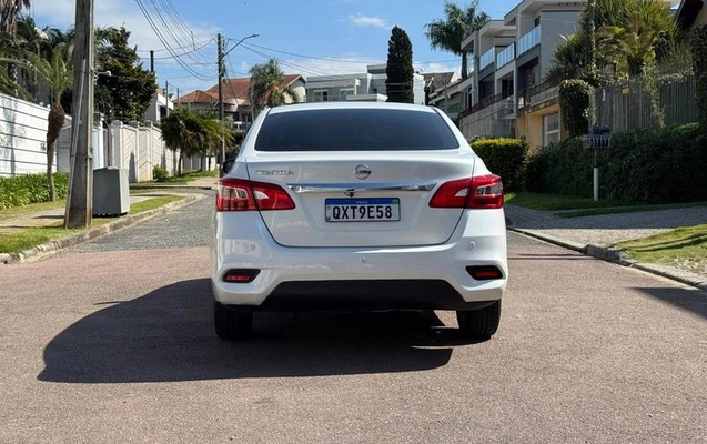 imagem-https://www.socarrao.com.br/sc-vehicle-images-prod/3716033/1788959078722-8457979_15_B_e58a89e0de.jpeg