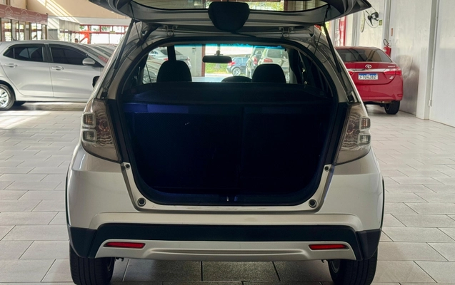imagem-https://www.socarrao.com.br/sc-vehicle-images-prod/3716070/1788898848013-834b947a58eba12b6088a81d4ca32124_big.jpeg
