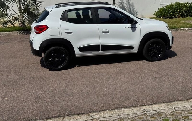 imagem-https://www.socarrao.com.br/sc-vehicle-images-prod/3716170/1788963047731-8458044_14_B_62345221d3.jpeg