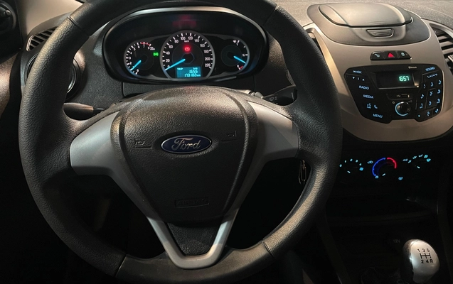 imagem-https://www.socarrao.com.br/sc-vehicle-images-prod/3716302/1788899669011-1_032759.jpg
