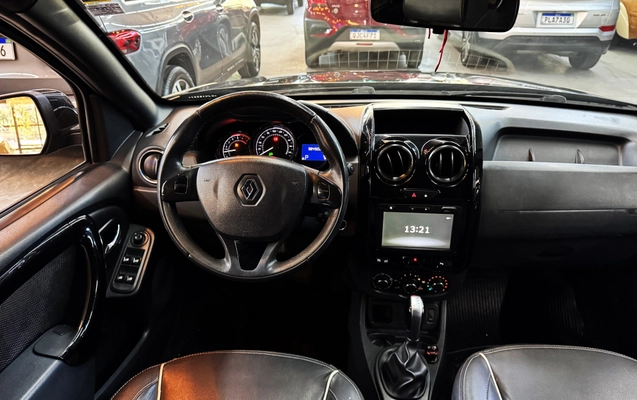 imagem-https://www.socarrao.com.br/sc-vehicle-images-prod/3716363/1788899886904-003_a3487399d75006a3bf03925e11ae0c32.jpg