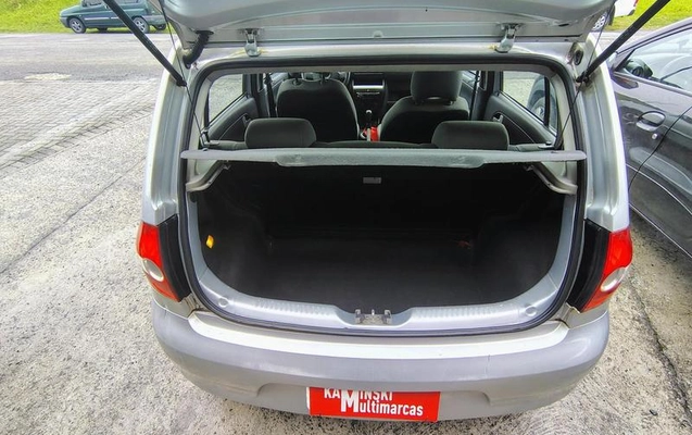 imagem-https://www.socarrao.com.br/sc-vehicle-images-prod/3716402/1789663029038-8443765_15_B_a41e730258.jpeg