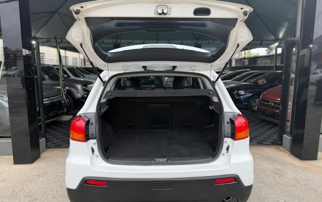 imagem-https://www.socarrao.com.br/sc-vehicle-images-prod/3716477/1789217058757-gb-ddc011d.jpg