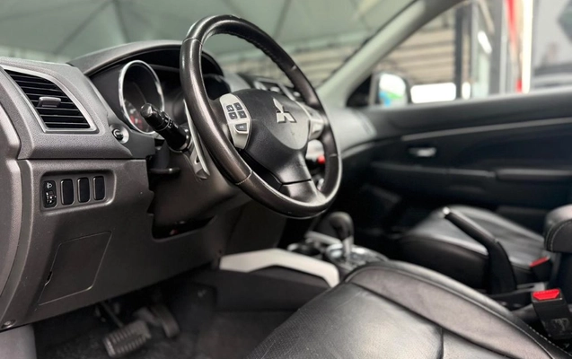 imagem-https://www.socarrao.com.br/sc-vehicle-images-prod/3716477/1789217058761-gb-90731b4.jpg