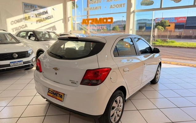 imagem-https://www.socarrao.com.br/sc-vehicle-images-prod/3716483/1788900520001-7815767_6_B_b8ee079c01.jpeg