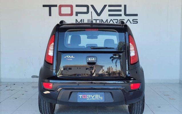 imagem-https://www.socarrao.com.br/sc-vehicle-images-prod/3716484/1788900378625-003_95c95d53e9f26b6bee23b1db3ada9357.jpeg