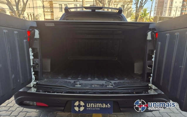 imagem-https://www.socarrao.com.br/sc-vehicle-images-prod/3716582/1788900590688-064697f7-c689-4d4d-9560-fd4baf3b71a120260908155903.jpeg