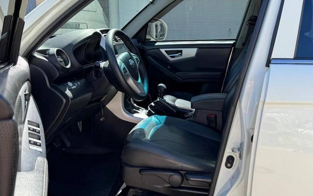 imagem-https://www.socarrao.com.br/sc-vehicle-images-prod/3716738/1788963077841-8458193_0_B_b7310484fa.jpeg