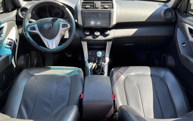 imagem-https://www.socarrao.com.br/sc-vehicle-images-prod/3716738/1788963077866-8458193_13_B_8cdc42fb97.jpeg