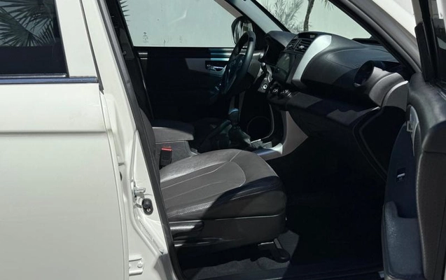 imagem-https://www.socarrao.com.br/sc-vehicle-images-prod/3716738/1788963077923-8458193_11_B_96070a8ebc.jpeg