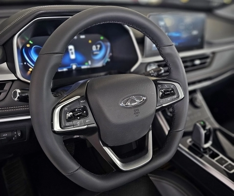 imagem-https://www.socarrao.com.br/sc-vehicle-images-prod/3716784/1788901087587-Q0IBSjLjVyxd3I7i33cI81avpwZkmYeb.jpg
