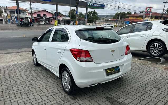 imagem-https://www.socarrao.com.br/sc-vehicle-images-prod/3717092/1788902183160-4544a5d7-9523-47b6-b00f-c44e25ffa5d0.jpeg