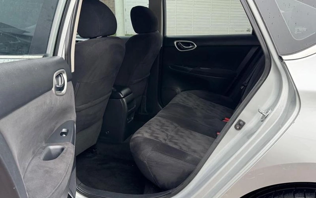 imagem-https://www.socarrao.com.br/sc-vehicle-images-prod/3717318/1788959191048-8458331_6_B_8fc8d43f43.jpeg