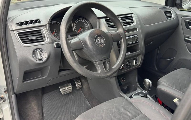 imagem-https://www.socarrao.com.br/sc-vehicle-images-prod/3717399/1788959299425-8458340_17_B_39e590674d.jpeg