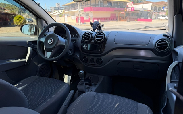 imagem-https://www.socarrao.com.br/sc-vehicle-images-prod/3718338/1788907618432-0090ef2afcd64e288e7aeeffe8ca7e74_1788907471335.jpg