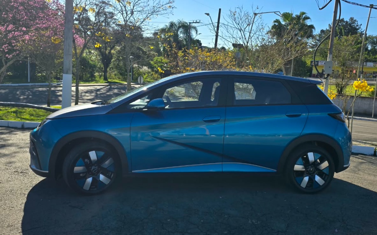 imagem-https://www.socarrao.com.br/sc-vehicle-images-prod/3718835/1788912623418-SU1HLTIwMjYwOTAzLVdBMDI0OS5qcGc.jpg