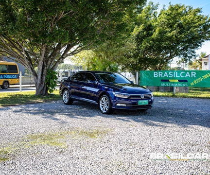 Volkswagen Passat 2019 Azul — foto 1 de 3