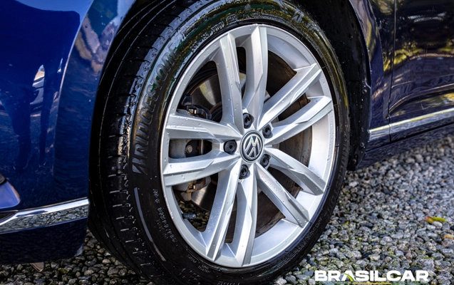 imagem-https://www.socarrao.com.br/sc-vehicle-images-prod/3719151/1788910764574-003_ecade07501b9b4b069f77e769fe557e0.jpg