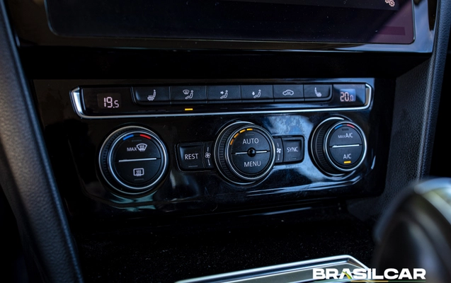 imagem-https://www.socarrao.com.br/sc-vehicle-images-prod/3719151/1788910764602-003_3ffbd028b476e4489bcc8f60bc030c2d.jpg