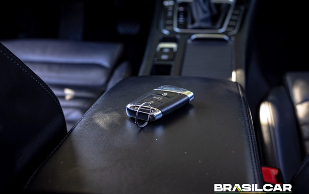 imagem-https://www.socarrao.com.br/sc-vehicle-images-prod/3719151/1788910764608-003_6cca62ae457c948549a7b9bb94f85131.jpg