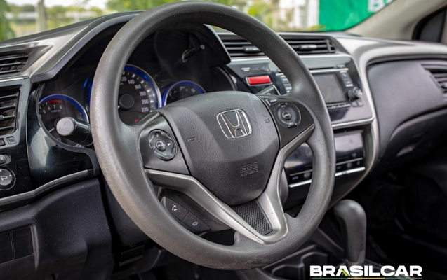 imagem-https://www.socarrao.com.br/sc-vehicle-images-prod/3720107/1788913876774-003_edf692dc4a6d21f164f6b1eac2b628ec.jpg