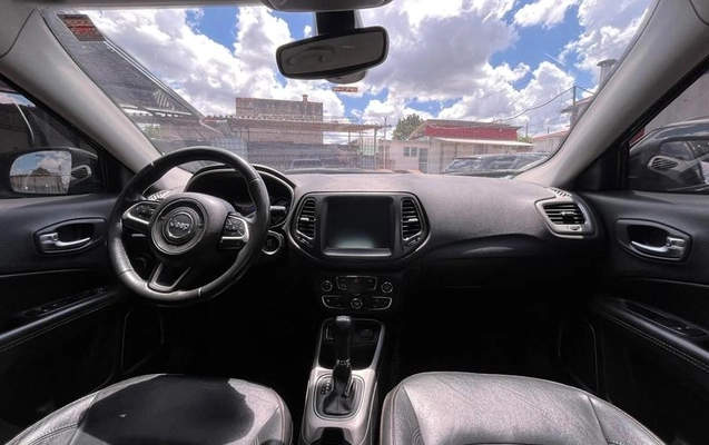 imagem-https://www.socarrao.com.br/sc-vehicle-images-prod/3723/1789222204796-7654070_2_B_9b3517b52a.jpeg