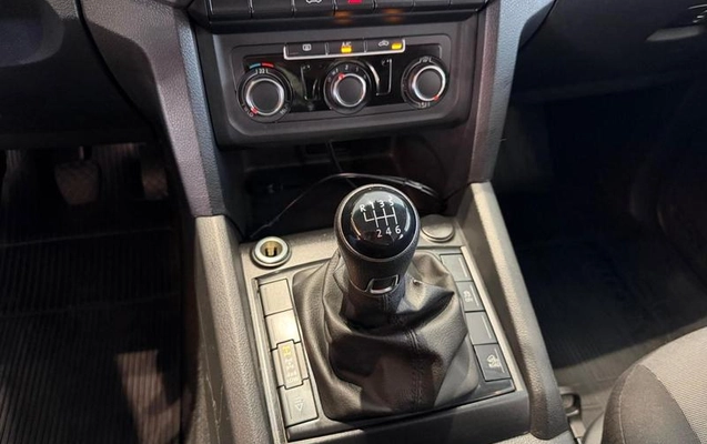 imagem-https://www.socarrao.com.br/sc-vehicle-images-prod/3730711/1788955345694-8458547_11_B_482de429a5.jpeg