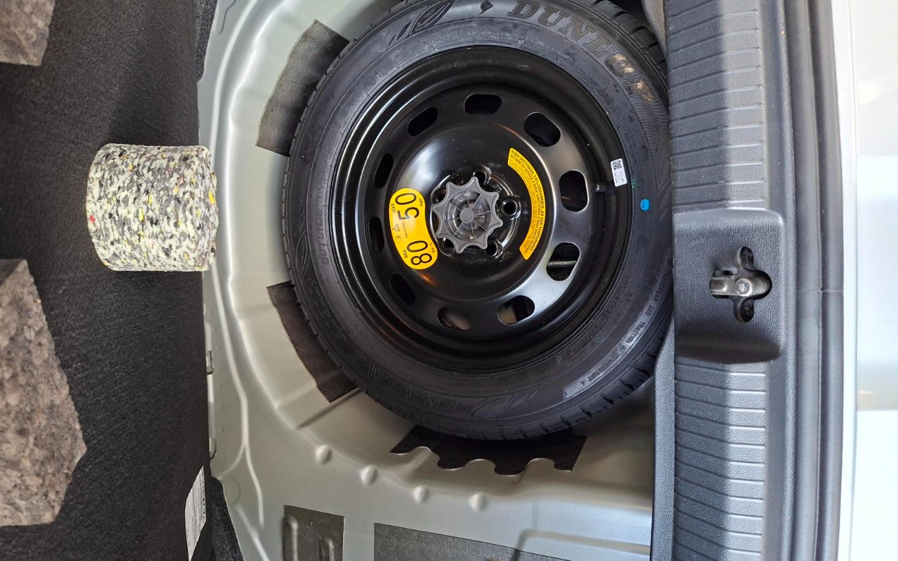 imagem-https://www.socarrao.com.br/sc-vehicle-images-prod/3731012/1788956446389-TcOtZGlhICgzNSkuanBn.jpg