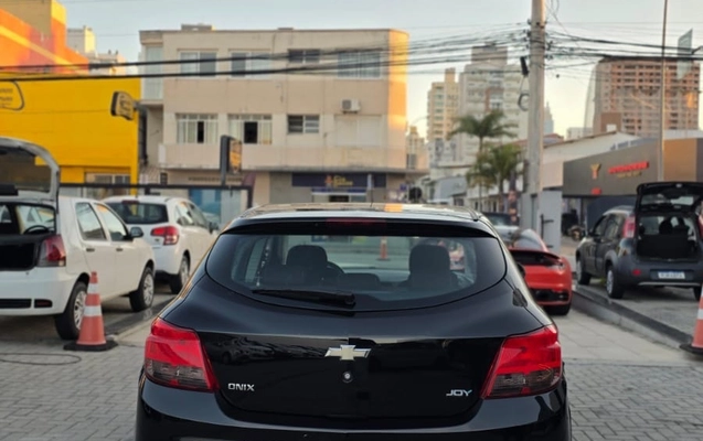 imagem-https://www.socarrao.com.br/sc-vehicle-images-prod/3731226/1789388993487-gb-f9b424b.jpeg