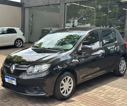 Renault Sandero 2017 Preto — foto 1 de 3