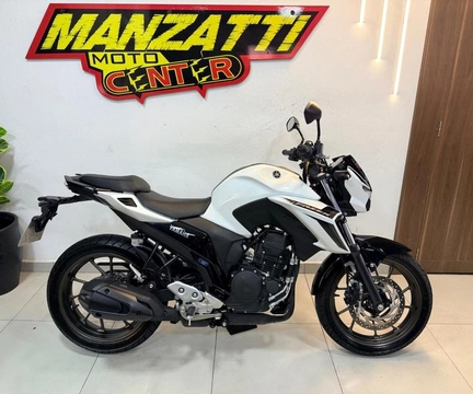 YAMAHA FZ25 250 FAZER CONNECTED 2026 Branco — foto 1 de 3