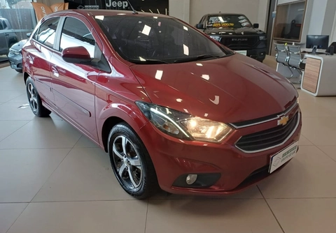 Chevrolet Onix 2018 Vermelho — foto 1 de 3