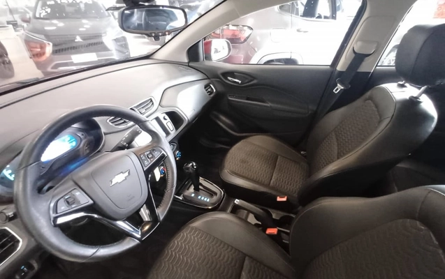 imagem-https://www.socarrao.com.br/sc-vehicle-images-prod/3731525/1788978568647-vehicle_image_1788978536_69832bc993df177b510e6cd9324f2831.jpeg